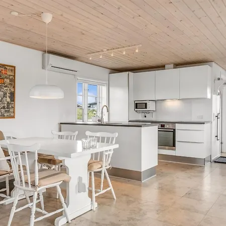 Mikka - 450m From The Sea By Interhome Feriehus
